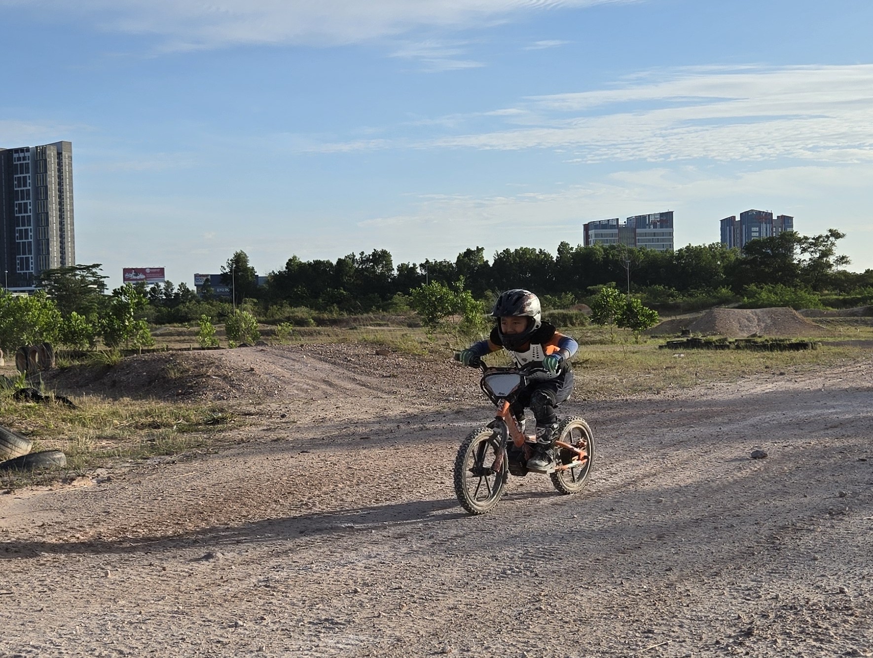 Divers preparing for an expedition